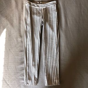 Laundry by Shelli Segal striped pants
